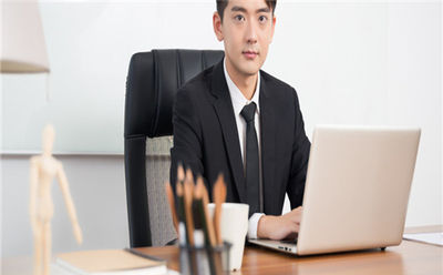 法定代表人的赔偿责任的归责原则是什么