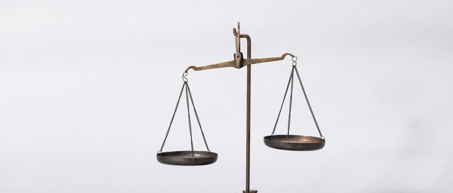 怀孕并非必然监外执行，法律依情节与风险综合裁量，保障人权与司法公正并重。
