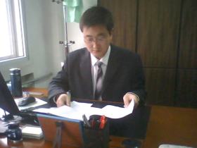 杨世平律师